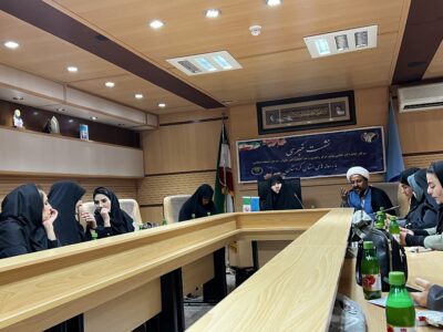 دیالوگ” بستری برای نقش‌آفرینی الگوی سوم زن ایرانی است