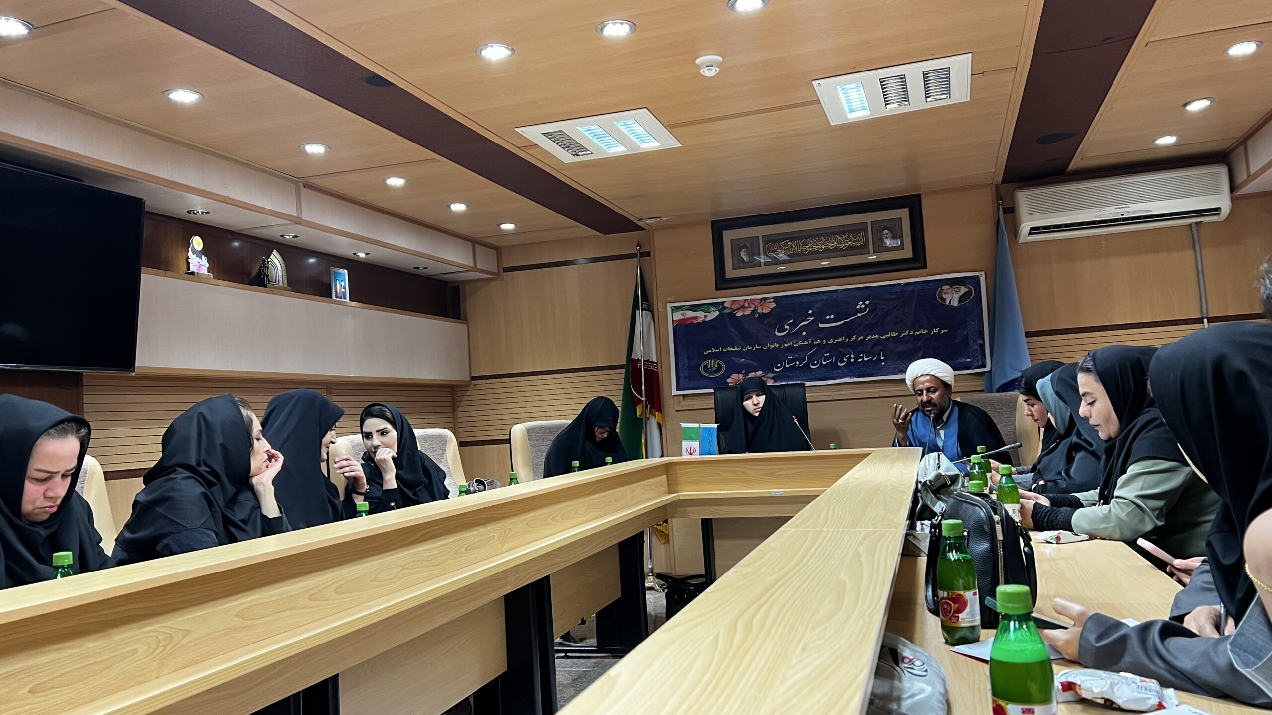 دیالوگ” بستری برای نقش‌آفرینی الگوی سوم زن ایرانی است