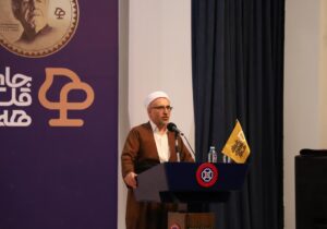 خدمت نکردن به زبان منکر شدن یکی از آیات خداست