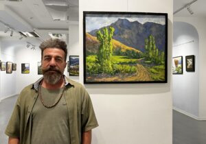 نقاش طبیعت‌گرا، شاعر رنگ‌ها و صدای کوهستان