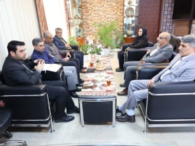 توسعه خدمات پستی و فروش آنلاین، نقش موثری در رونق بازار صنایع‌دستی کردستان دارد