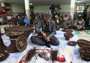 ارغوان‌بافی دیوزناو/ از ثبت ملی تا افق ثبت جهانی با حضور هنرمندان و فعالان صنایع‌دستی کردستان